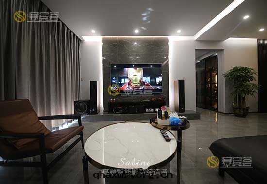 中(zhōng)铁(tiě)建客廳影院(yuàn)