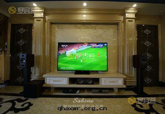 中(zhōng)海千(qiān)燈(dēng)湖(hú)一(yī)号(hào)客廳影院(yuàn)