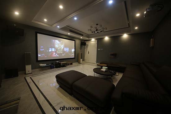 客廳家(jiā)庭影院(yuàn)造價